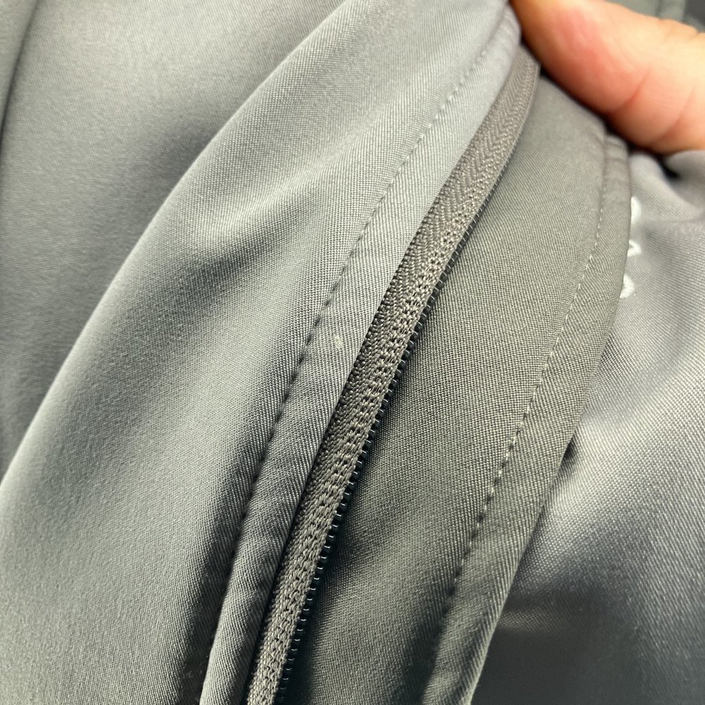 Bone Collector Men's Medium M Gray Softshell Soft Fleece Lined Full Zip Jacket - Picture 5 of 5